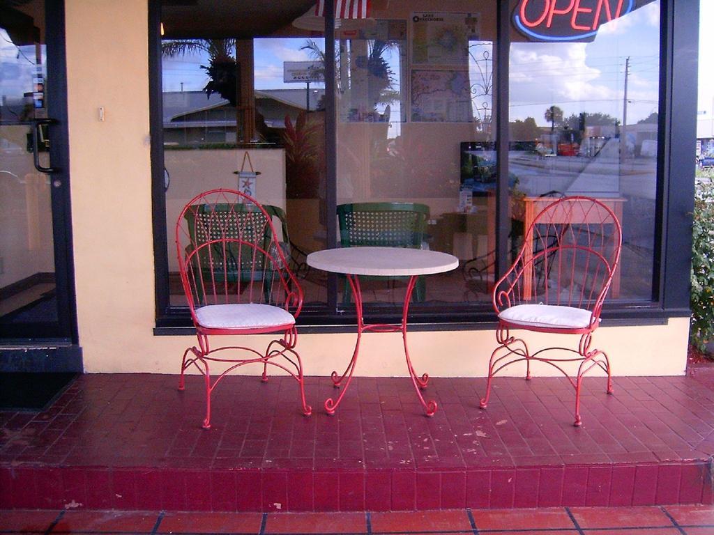 Budget Inn Of Okeechobee Exterior foto